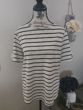 ELLE Striped Black & White Short Sleeve Top